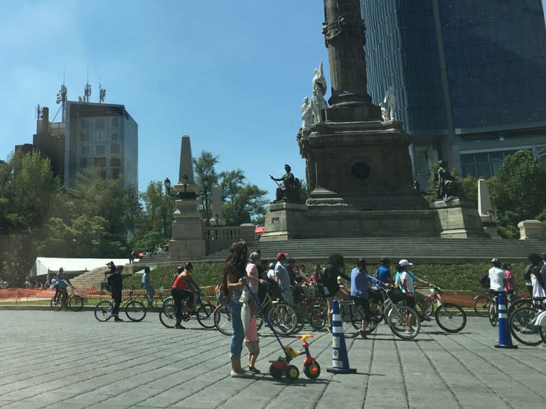 メキシコ レフォルマ大通り